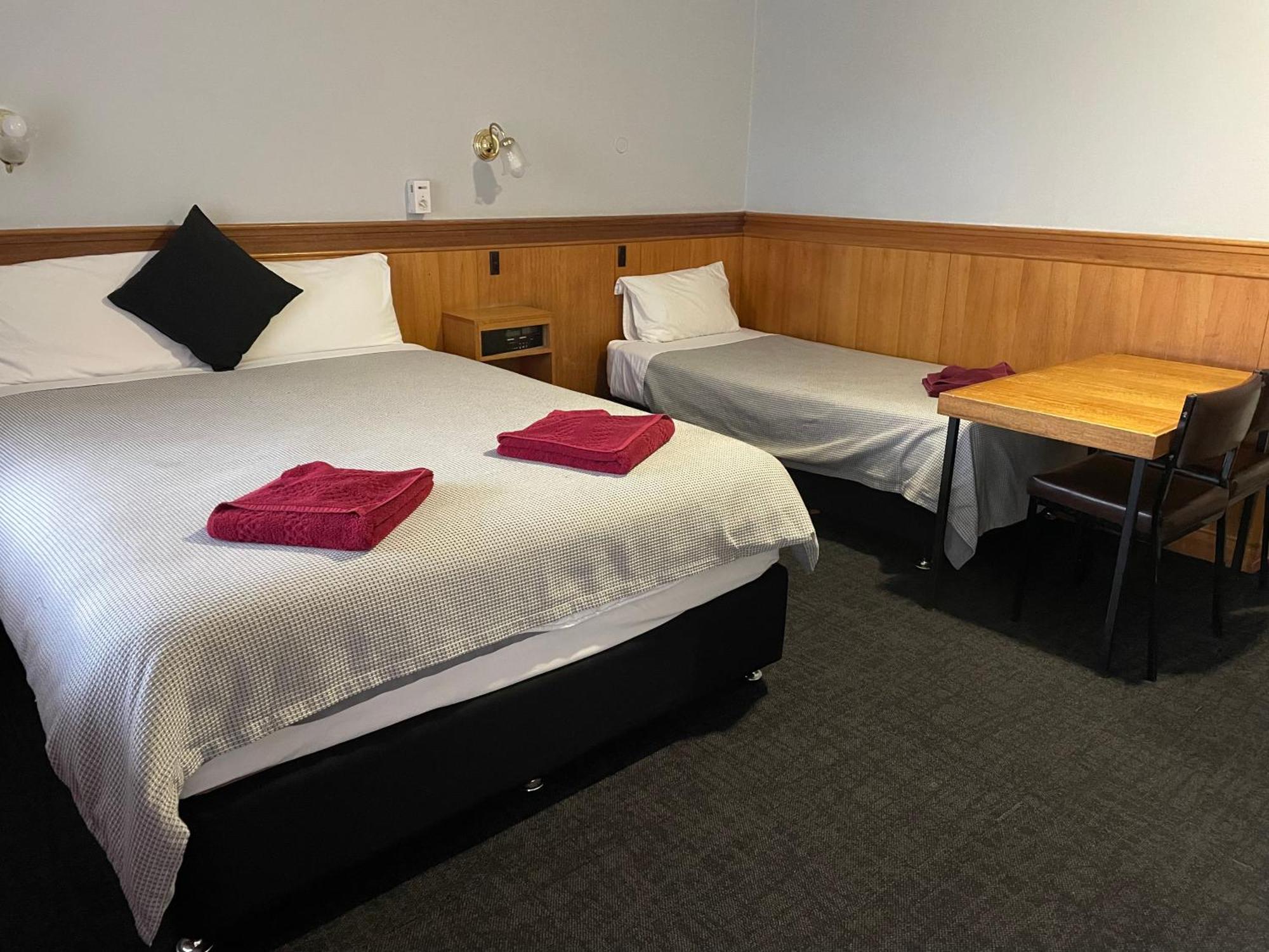 小县小屋汽车旅馆 西怀厄朗 外观 照片